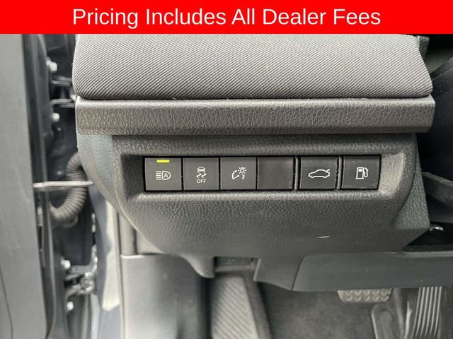 Used 2025 Toyota Camry LE FWD image 21