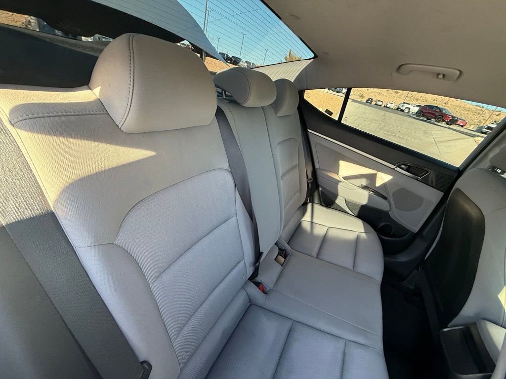 Used 2017 Hyundai Elantra SE image 15