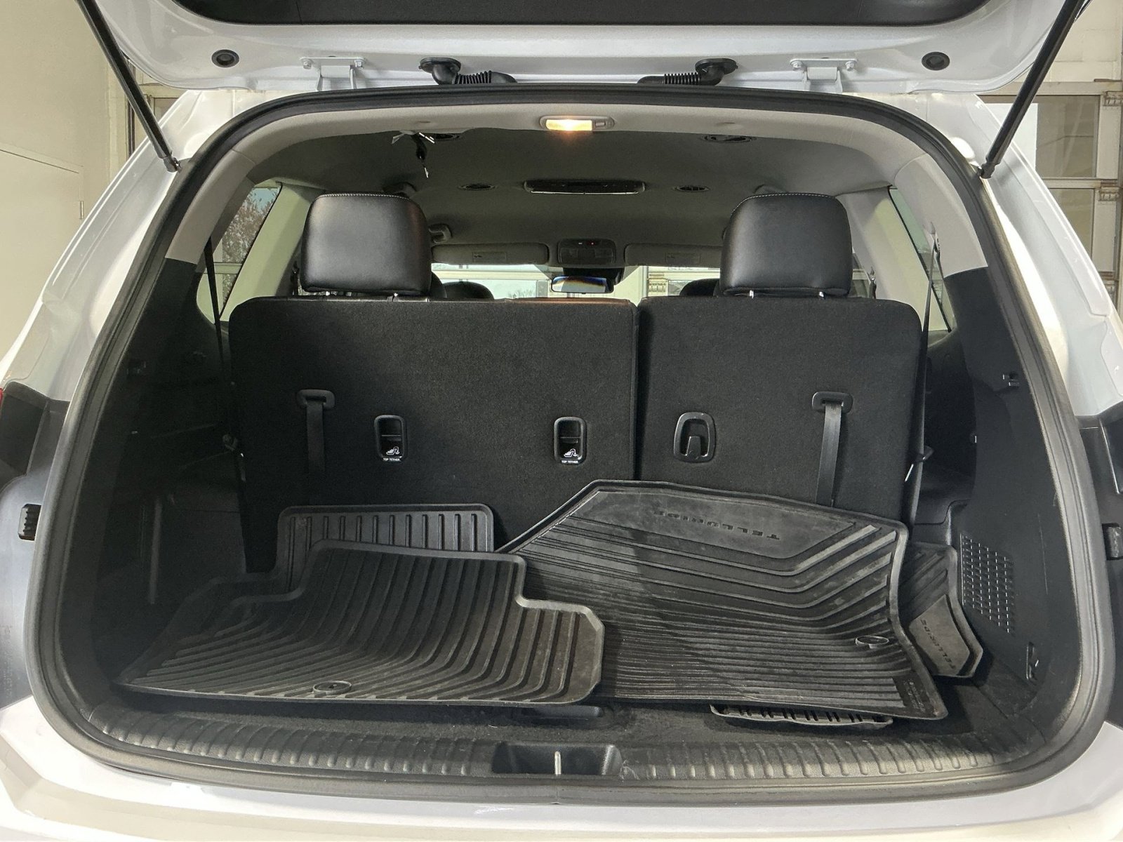 Used 2024 Kia Telluride LX image 27