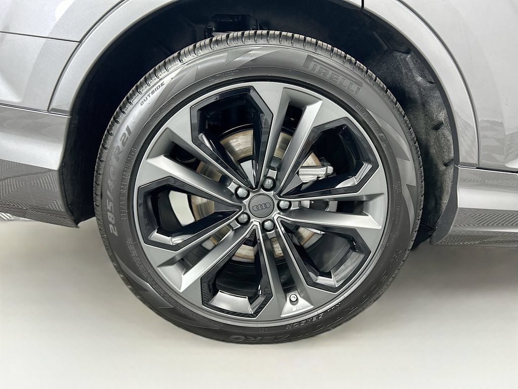 Used 2026 Audi Q7 3.0T Premium Plus w/ Premium Plus Package AWD/4WD image 34