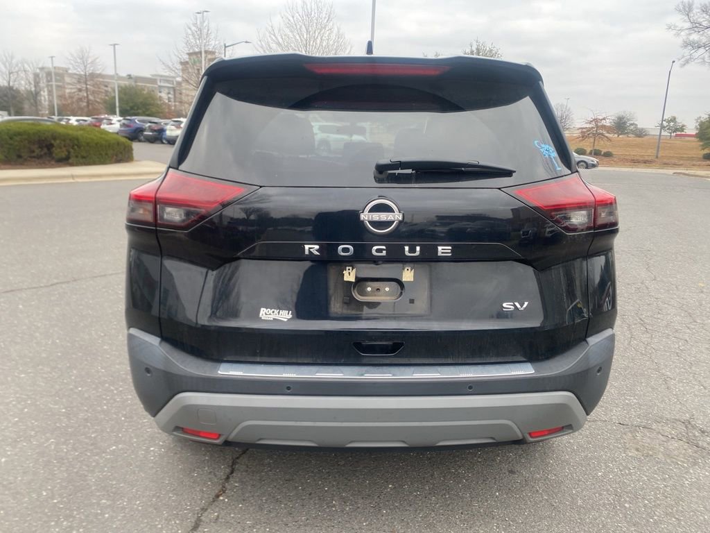 Used 2023 Nissan Rogue SV image 6
