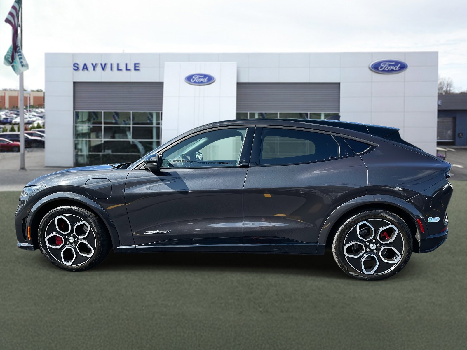 Used 2021 Ford Mustang Mach-E GT image 2