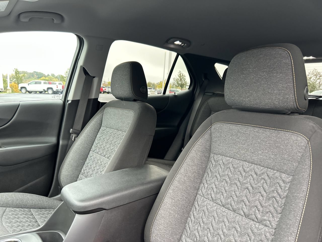 Used 2023 Chevrolet Equinox LT w/ Driver Convenience Package AWD/4WD image 23