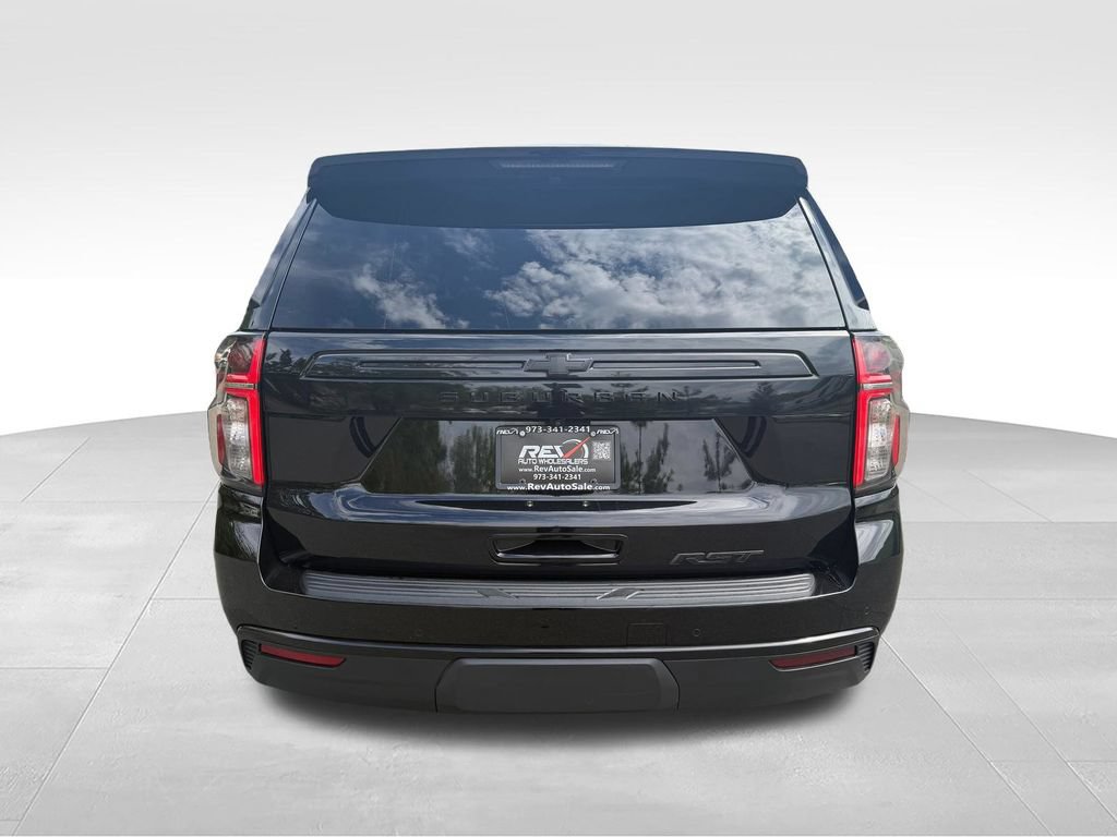 Used 2023 Chevrolet Suburban RST AWD/4WD image 5