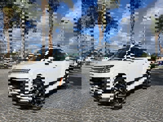 New 2026 Hyundai Ioniq 9 Calligraphy image 2