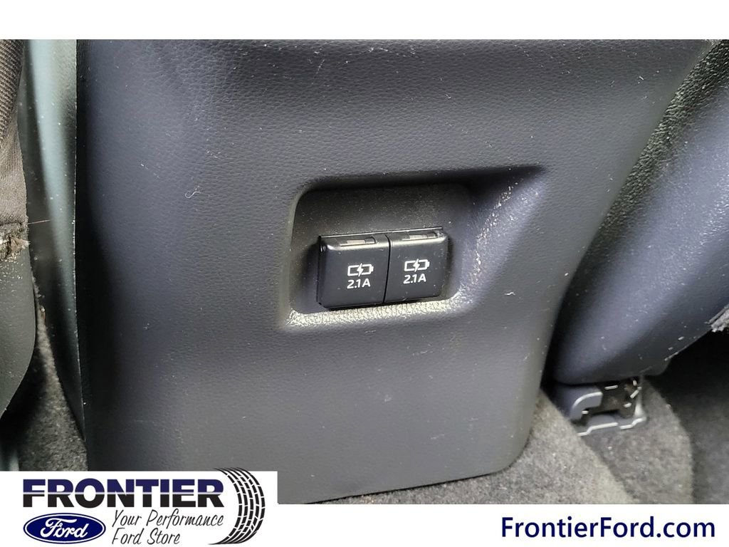 Used 2019 Toyota RAV4 XLE image 10