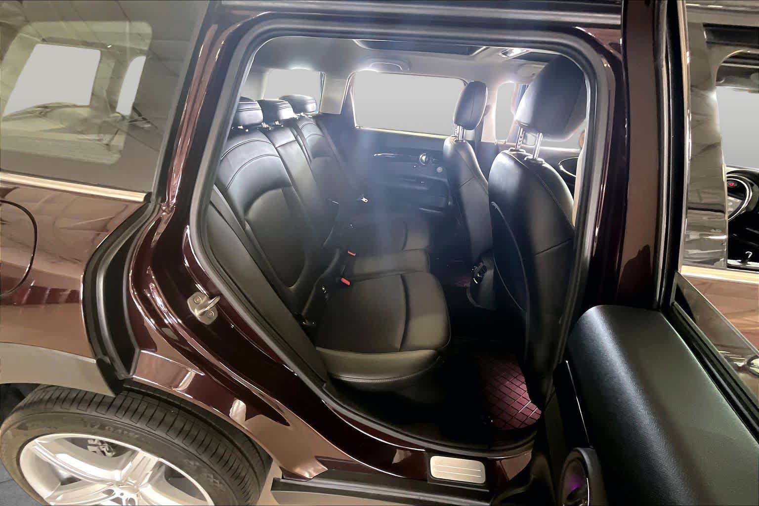 Used 2016 MINI Cooper Clubman FWD image 18