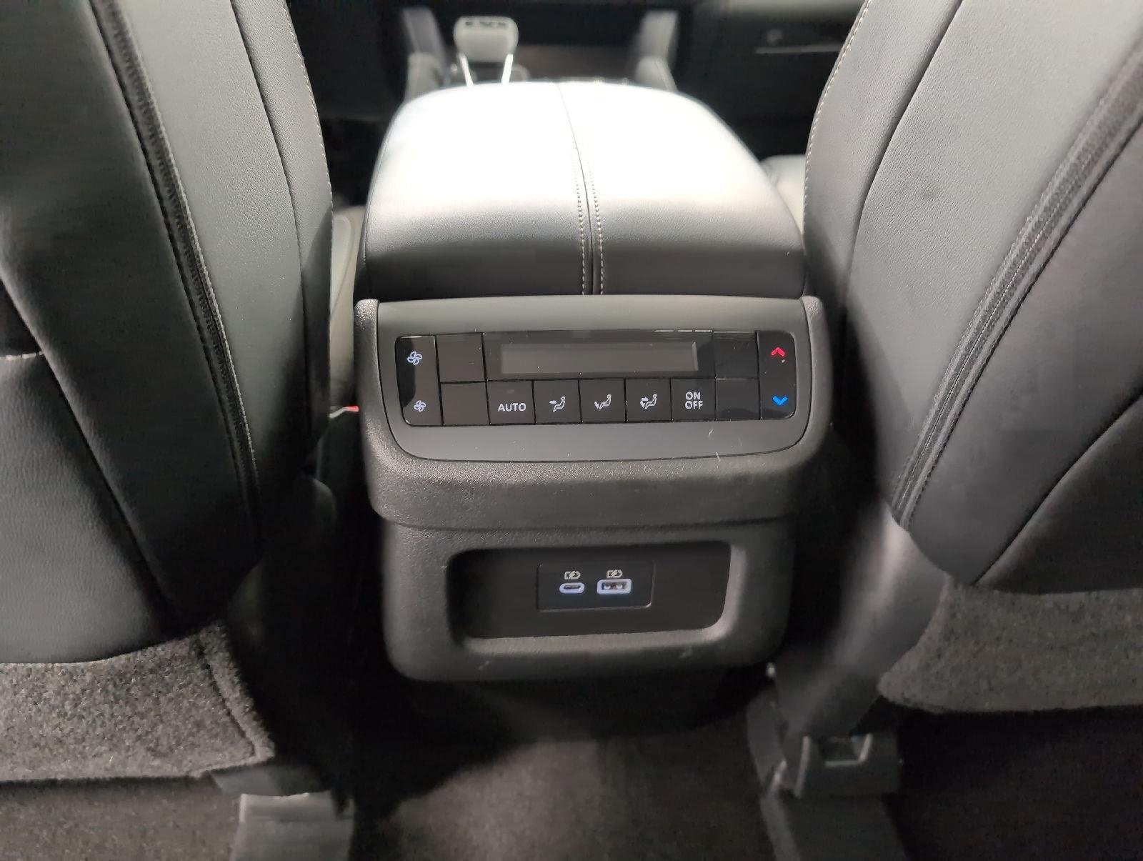 Used 2025 Nissan Pathfinder SL w/ Cargo Package AWD/4WD image 23