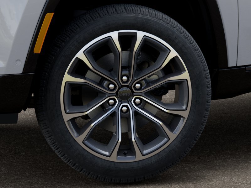 New 2026 Jeep Grand Wagoneer L Summit AWD/4WD image 9