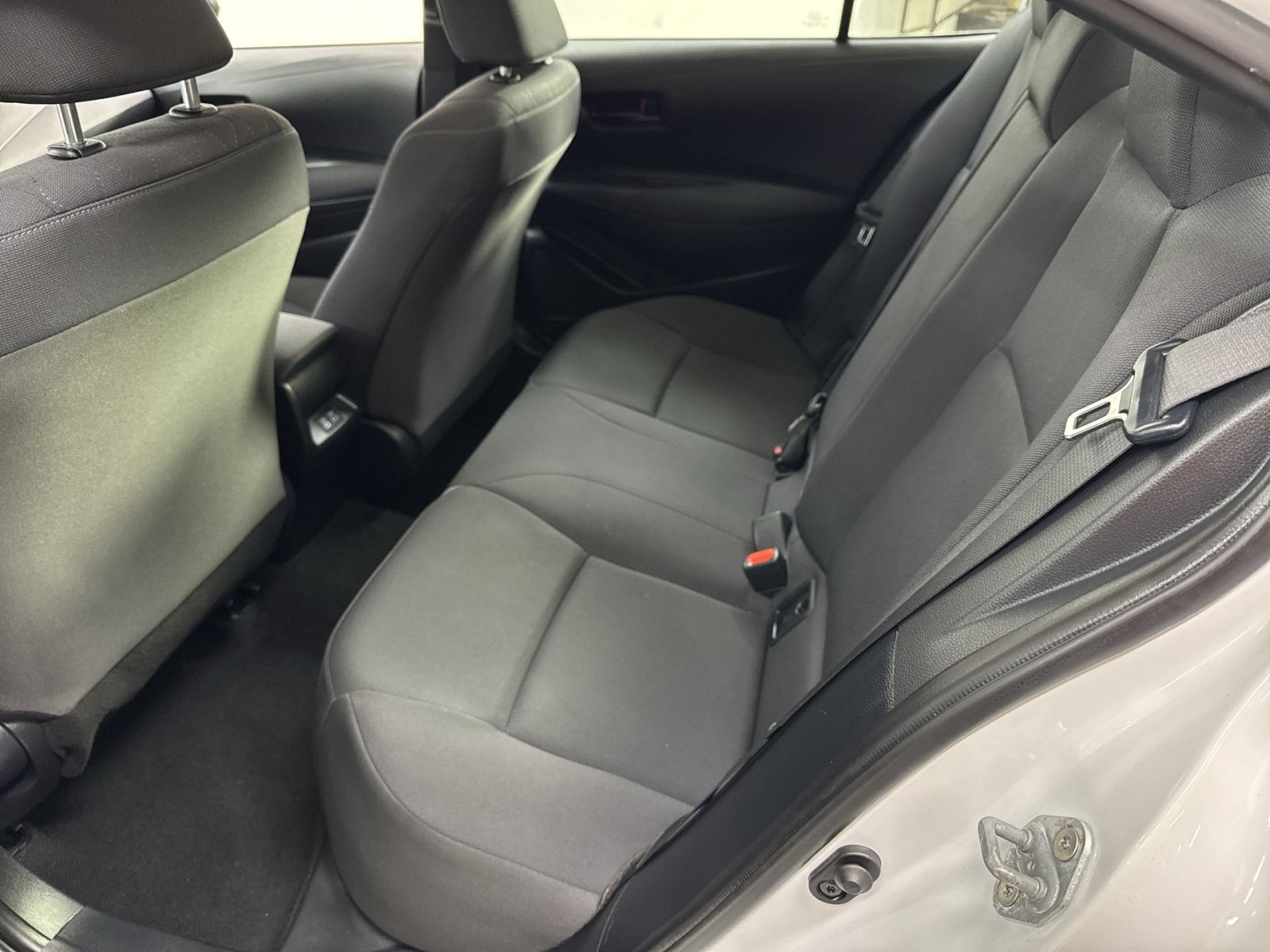 Used 2023 Toyota Corolla LE FWD image 37