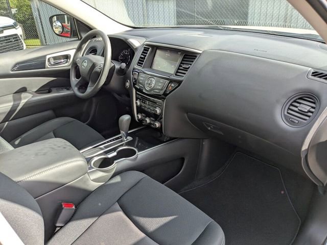 Used 2018 Nissan Pathfinder S image 37