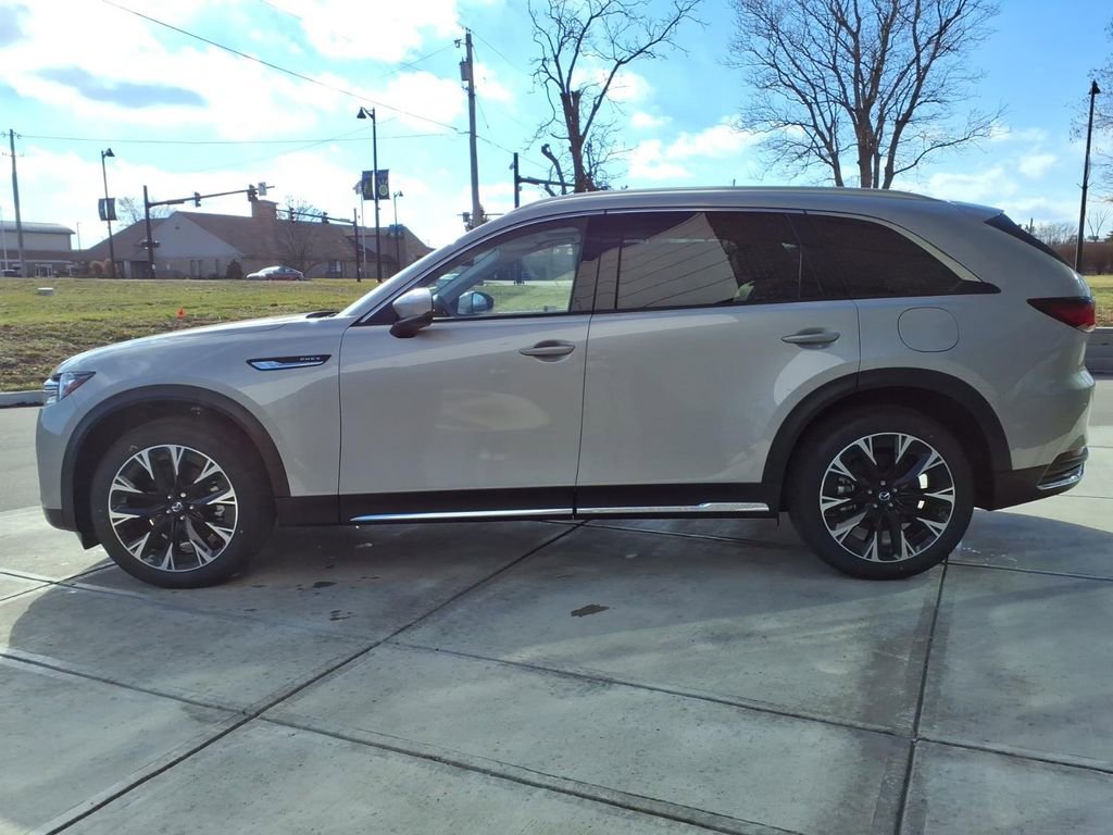 New 2026 MAZDA CX-90 Plug-In Hybrid w/ Premium Plus image 4