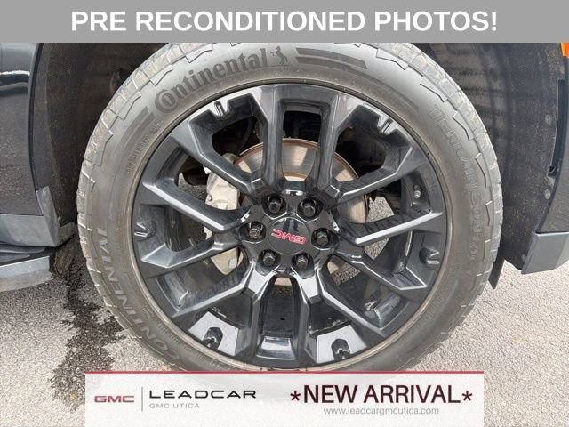 Used 2023 GMC Yukon Denali AWD/4WD image 9