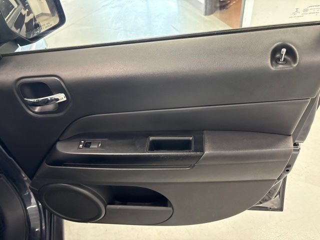 Used 2014 Jeep Patriot Sport w/ Power Value Group AWD/4WD image 20