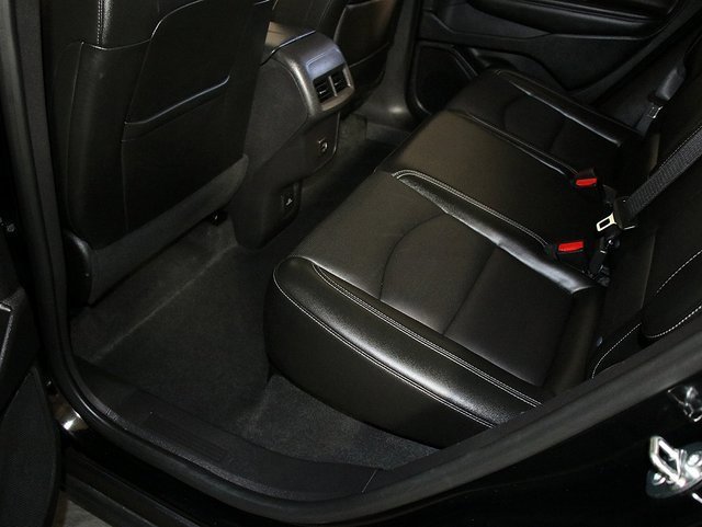 Used 2024 GMC Terrain SLT image 26