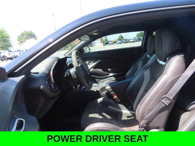 Used 2018 Chevrolet Camaro SS RWD image 16