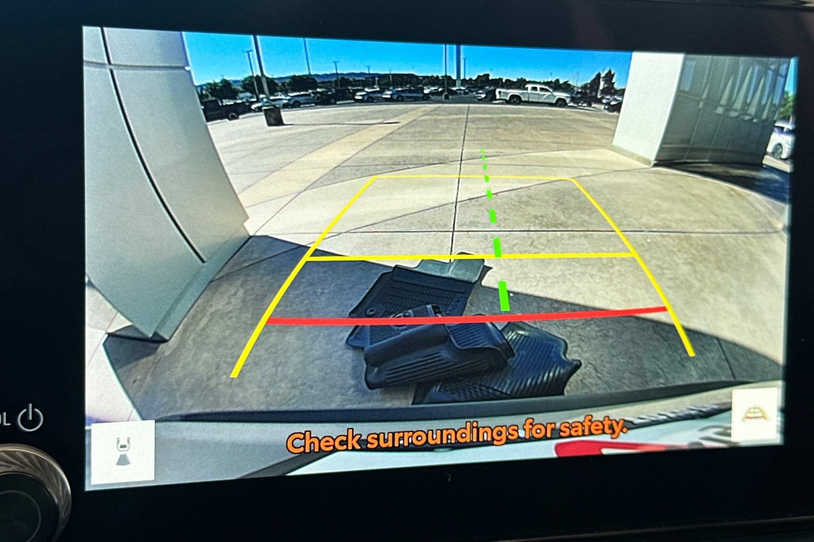 Used 2025 Toyota RAV4 XLE AWD/4WD image 22