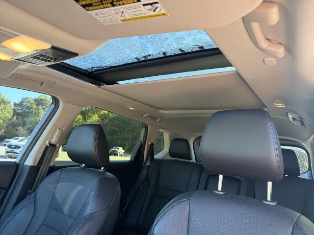 Certified 2025 Nissan Rogue Platinum AWD/4WD image 35