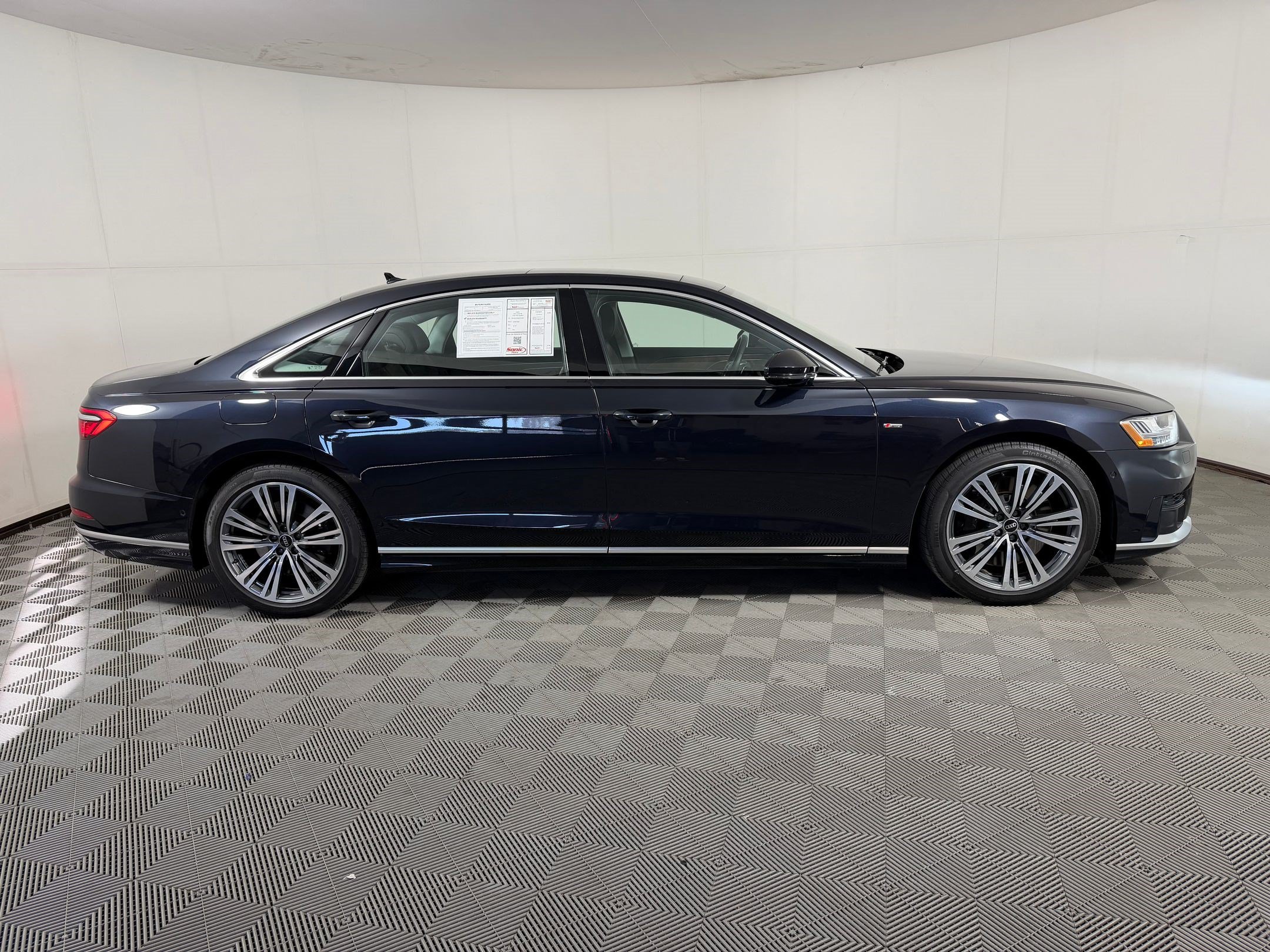 Used 2021 Audi A8 L 4.0T w/ Executive Plus Package AWD/4WD image 8