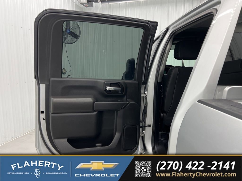 Used 2022 Chevrolet Silverado 2500 W/T AWD/4WD image 10