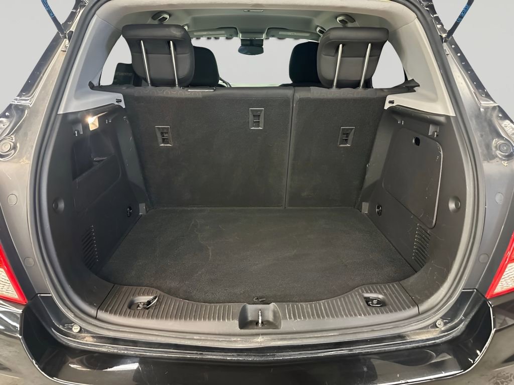 Certified 2022 Chevrolet Trax LS w/ Tint and Cruise Package image 12