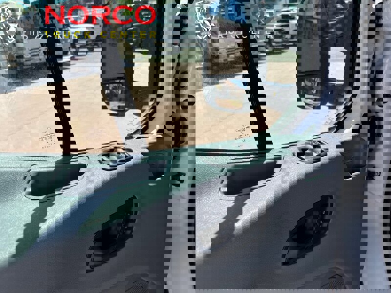 Used 2019 Ford Transit 350 138 w/ Interior Upgrade Package image 17