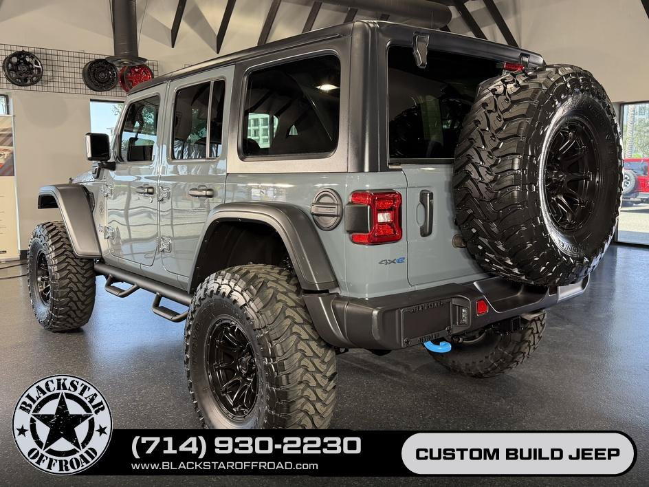 Used 2025 Jeep Wrangler Unlimited Rubicon 4xe w/ Convenience Group AWD/4WD image 10