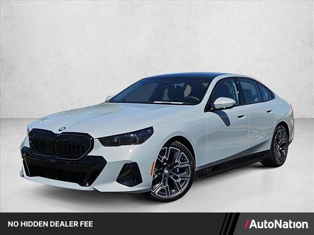 New 2027 BMW 550e xDrive w/ Executive Package AWD/4WD image 1