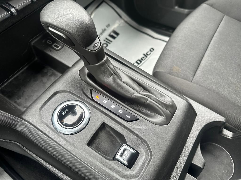 Used 2023 Chevrolet Colorado W/T image 16