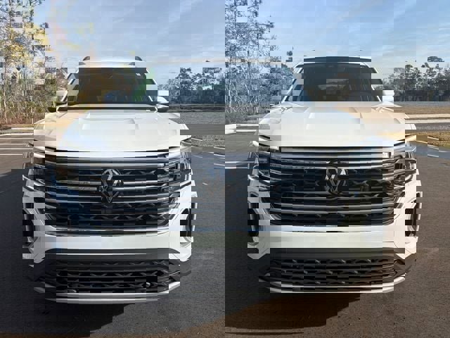 Used 2025 Volkswagen Atlas SE image 12