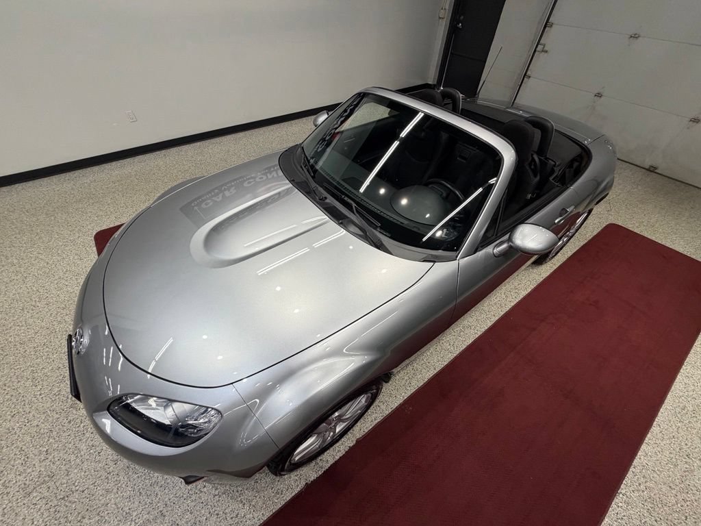 Used 2011 MAZDA MX-5 Miata Sport RWD image 26