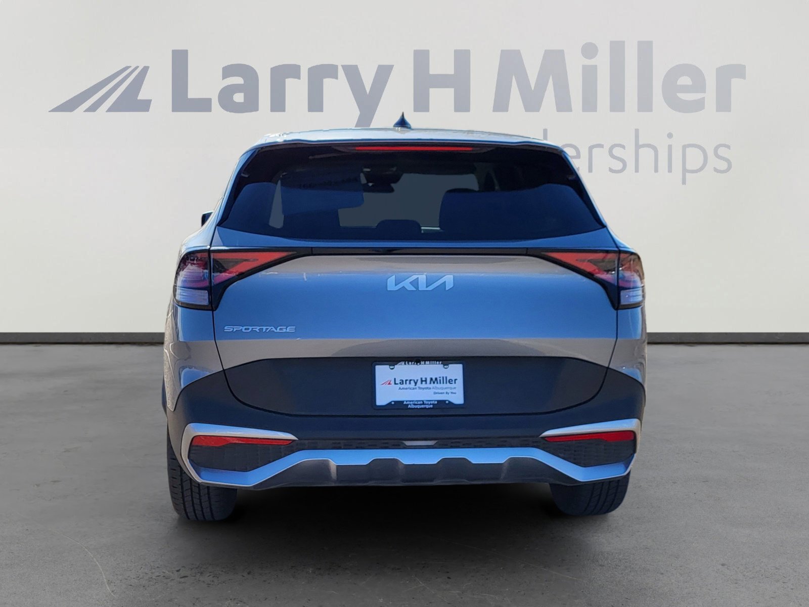 Used 2024 Kia Sportage LX image 4