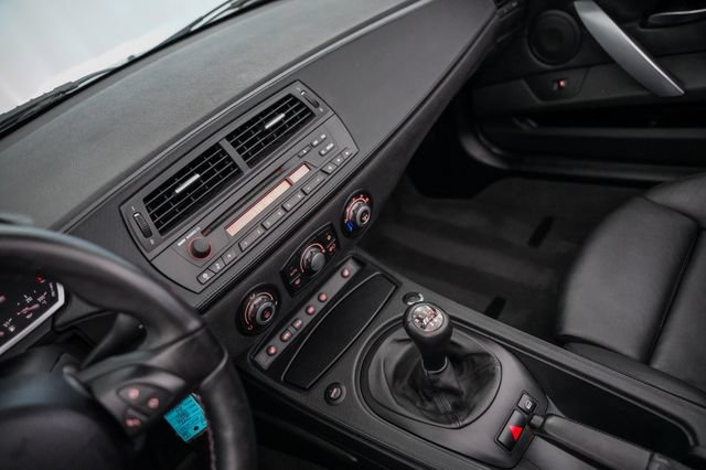 Used 2006 BMW M Roadster RWD image 45