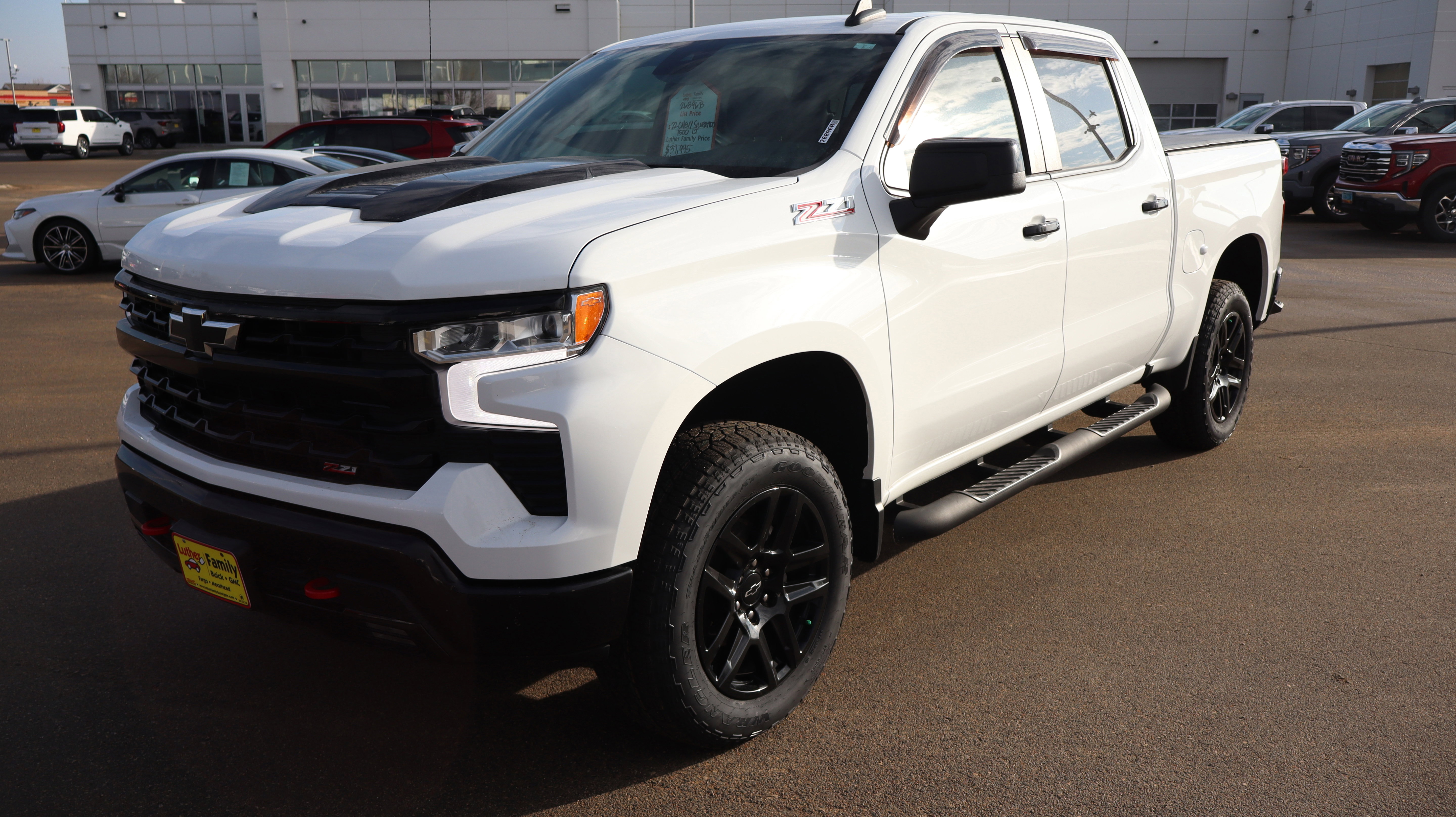 Certified 2022 Chevrolet Silverado 1500 LT Trail Boss w/ Convenience Package II image 3