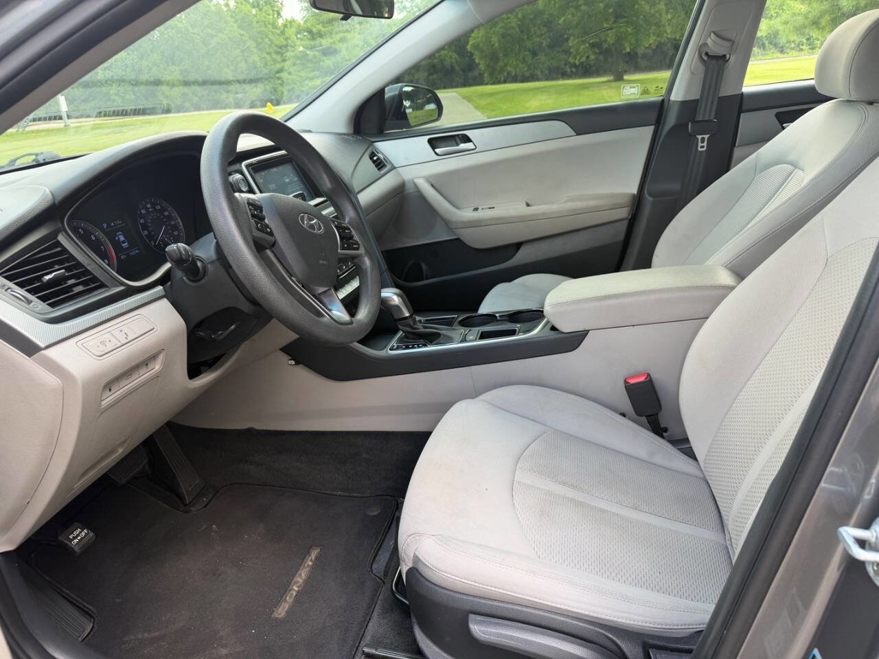Used 2019 Hyundai Sonata SE FWD image 11