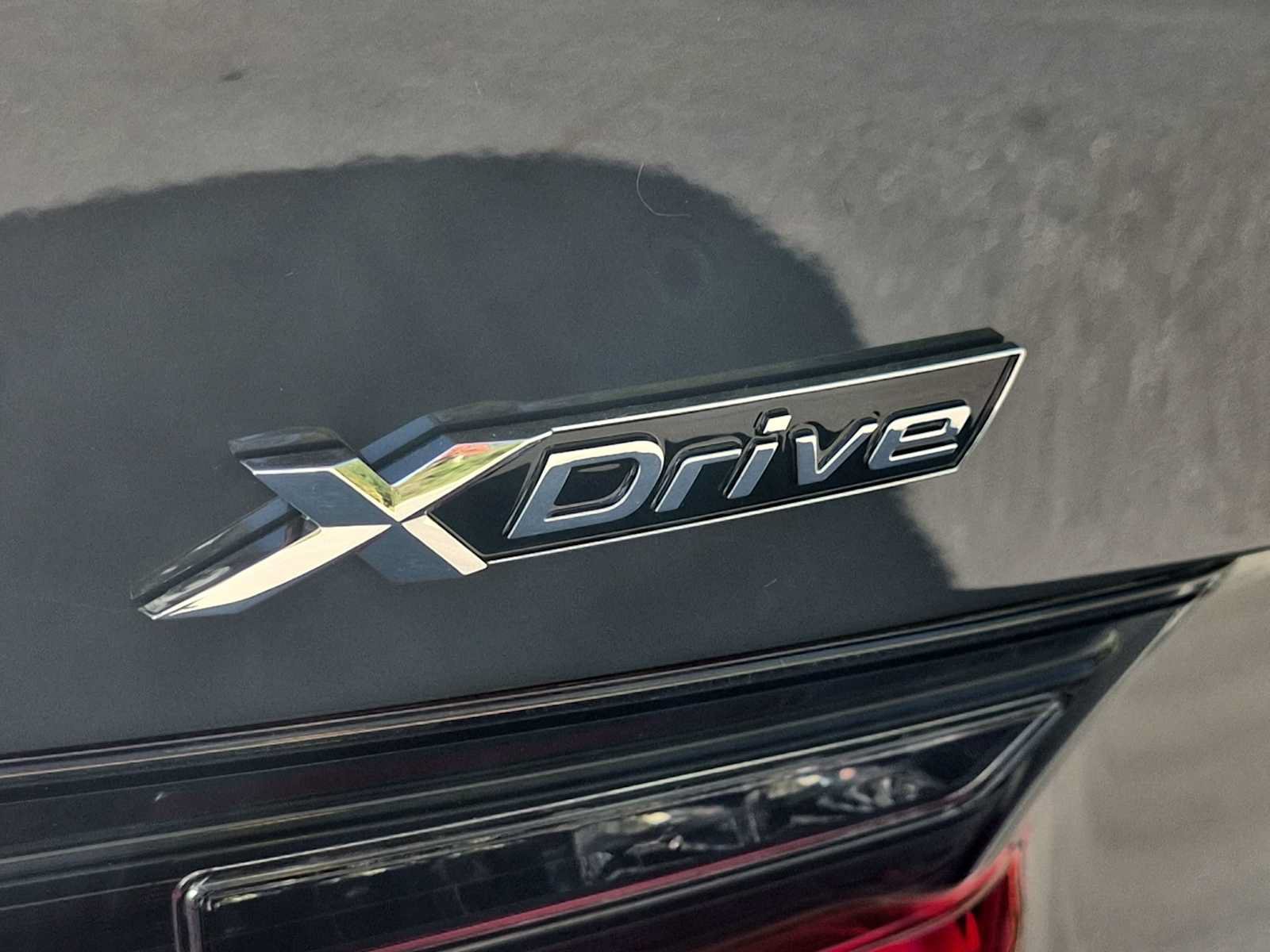 New 2026 BMW 330i xDrive Sedan w/ Premium Package AWD/4WD image 12