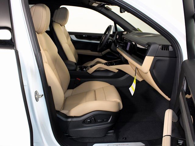 New 2026 Porsche Cayenne AWD/4WD image 26