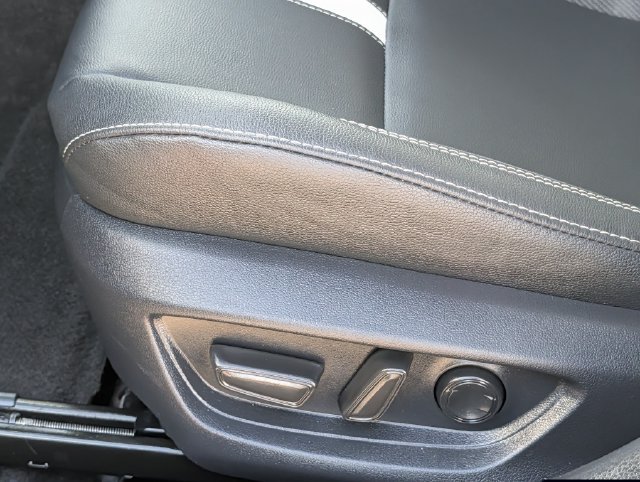 Used 2026 Toyota Camry SE FWD image 25