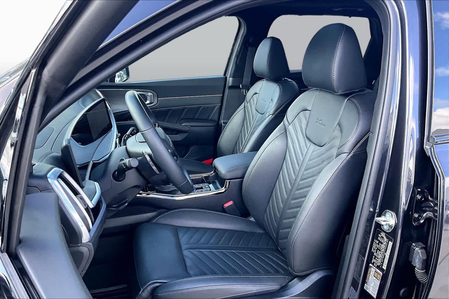 Certified 2026 Kia Sorento SX Prestige AWD/4WD image 8