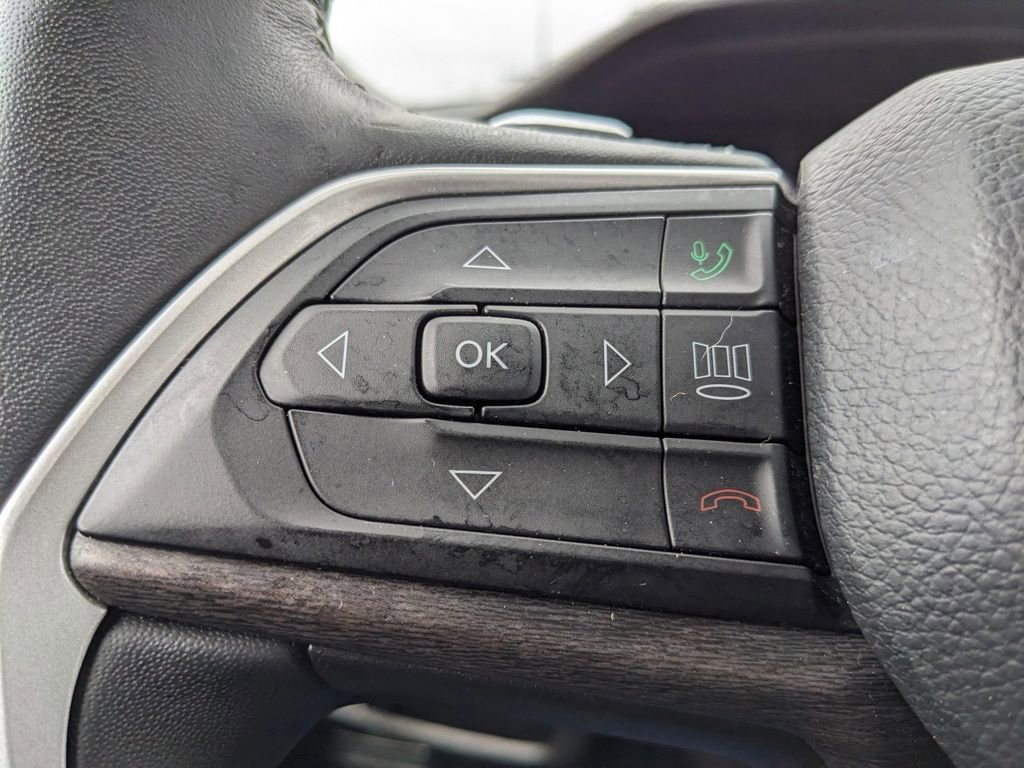 Used 2022 Jeep Grand Cherokee Limited image 25