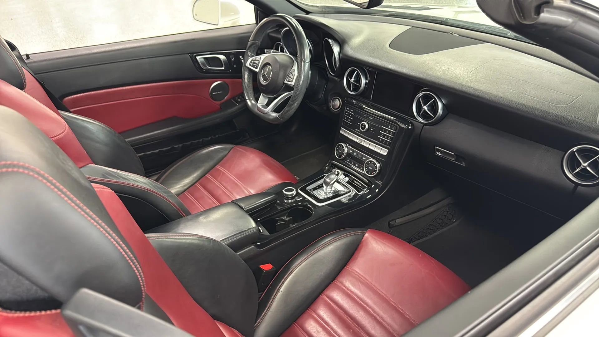 Used 2020 Mercedes-Benz SLC 300 image 69