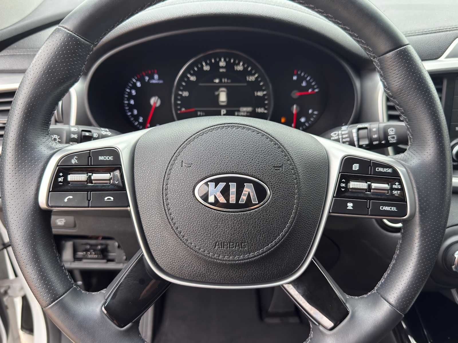 Used 2019 Kia Sorento SX w/ SX Touring Package FWD image 18