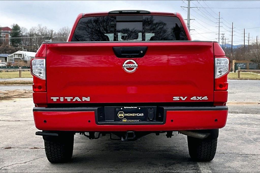Used 2020 Nissan Titan SV w/ SV Convenience Package image 5