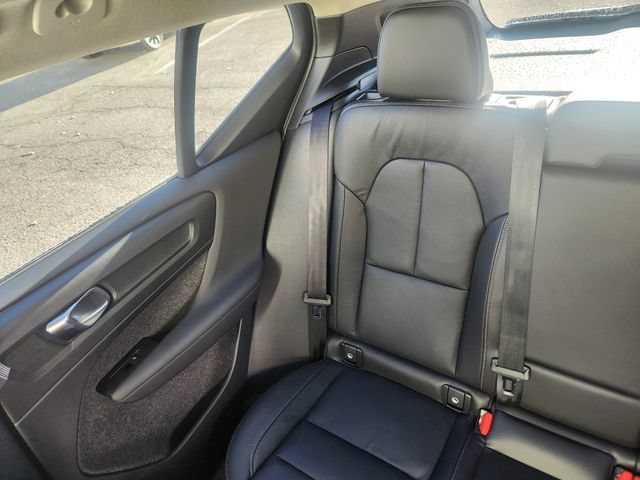 New 2026 Volvo XC40 B5 Ultra w/ Climate Package AWD/4WD image 13