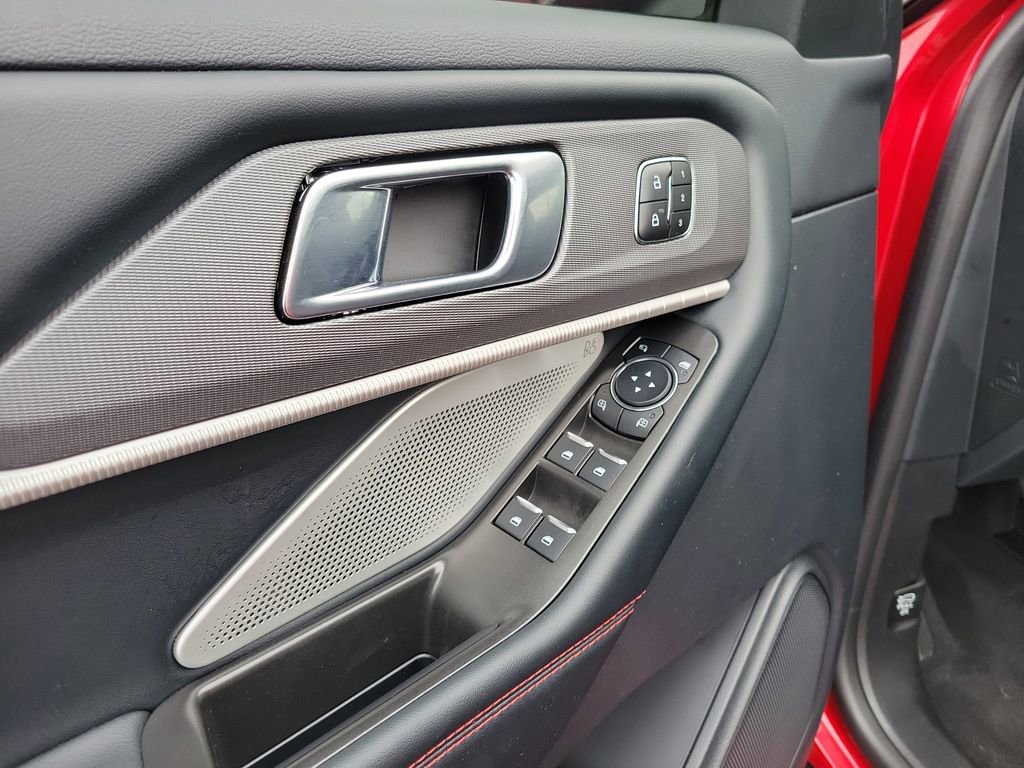 Certified 2025 Ford Explorer ST w/ Sun And Sound Package image 19