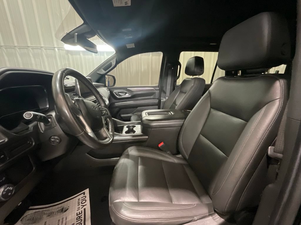 Used 2022 Chevrolet Tahoe Z71 w/ Luxury Package AWD/4WD image 10