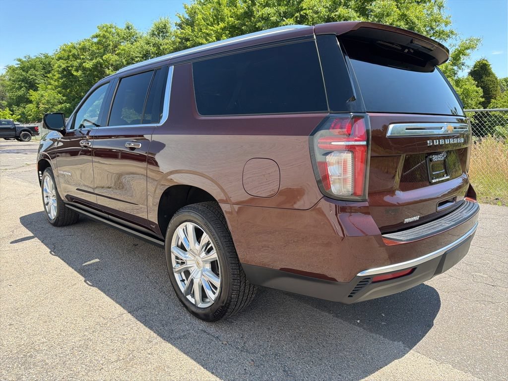 Used 2022 Chevrolet Suburban High Country AWD/4WD image 4