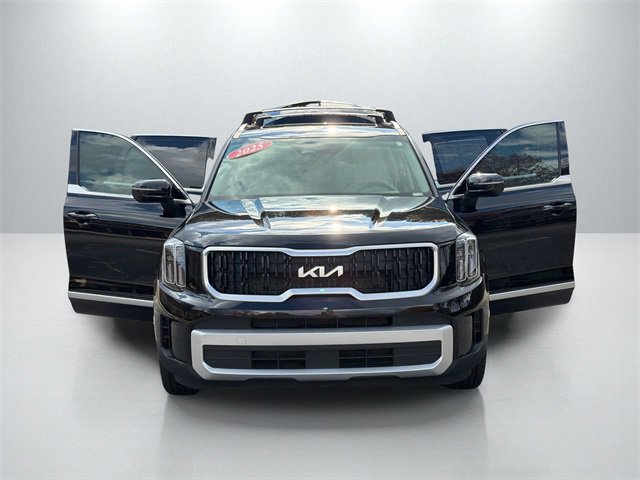 Certified 2025 Kia Telluride EX image 5