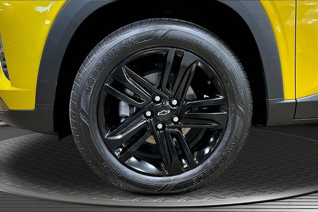 Certified 2024 Chevrolet Trax ACTIV w/ Sunroof Package FWD image 32