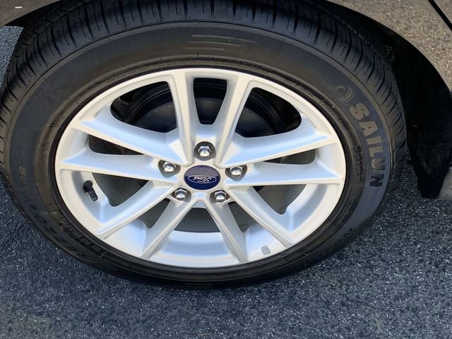 Used 2016 Ford Focus SE FWD image 31